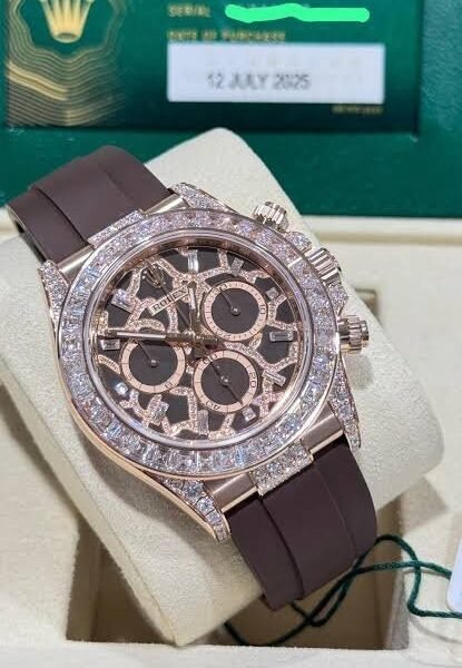 Rolex Daytona “Giraffe” – Rare Luxury Chronograph